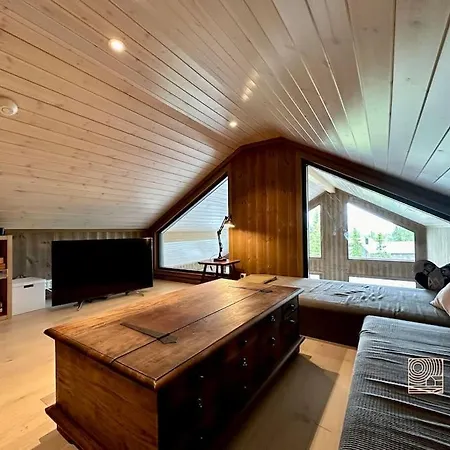 Modern Skeikampen With Ski-in Out Cross Country Trails & Great View Aulstad