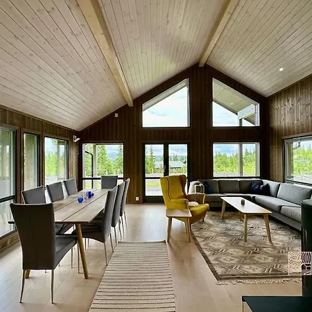 Modern Skeikampen With Ski-in Out Cross Country Trails & Great View * Aulstad