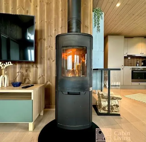 Modern Skeikampen With Ski-in Out Cross Country Trails & Great View Aulstad