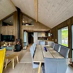 Modern Skeikampen With Ski-in Out Cross Country Trails & Great View